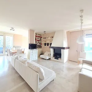  Appartamento Ottoboni Charme With Terrace Italia